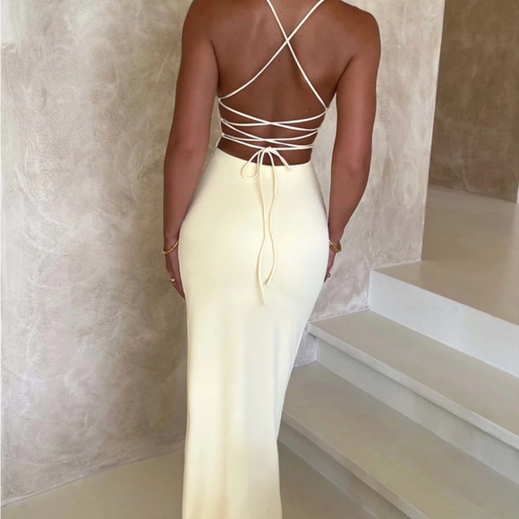 Never worn ,tags attached - Picture 2 of 2